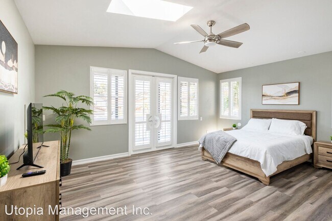 Foto del edificio - 4 br, 3 bath House - 6143 Lakewood St
