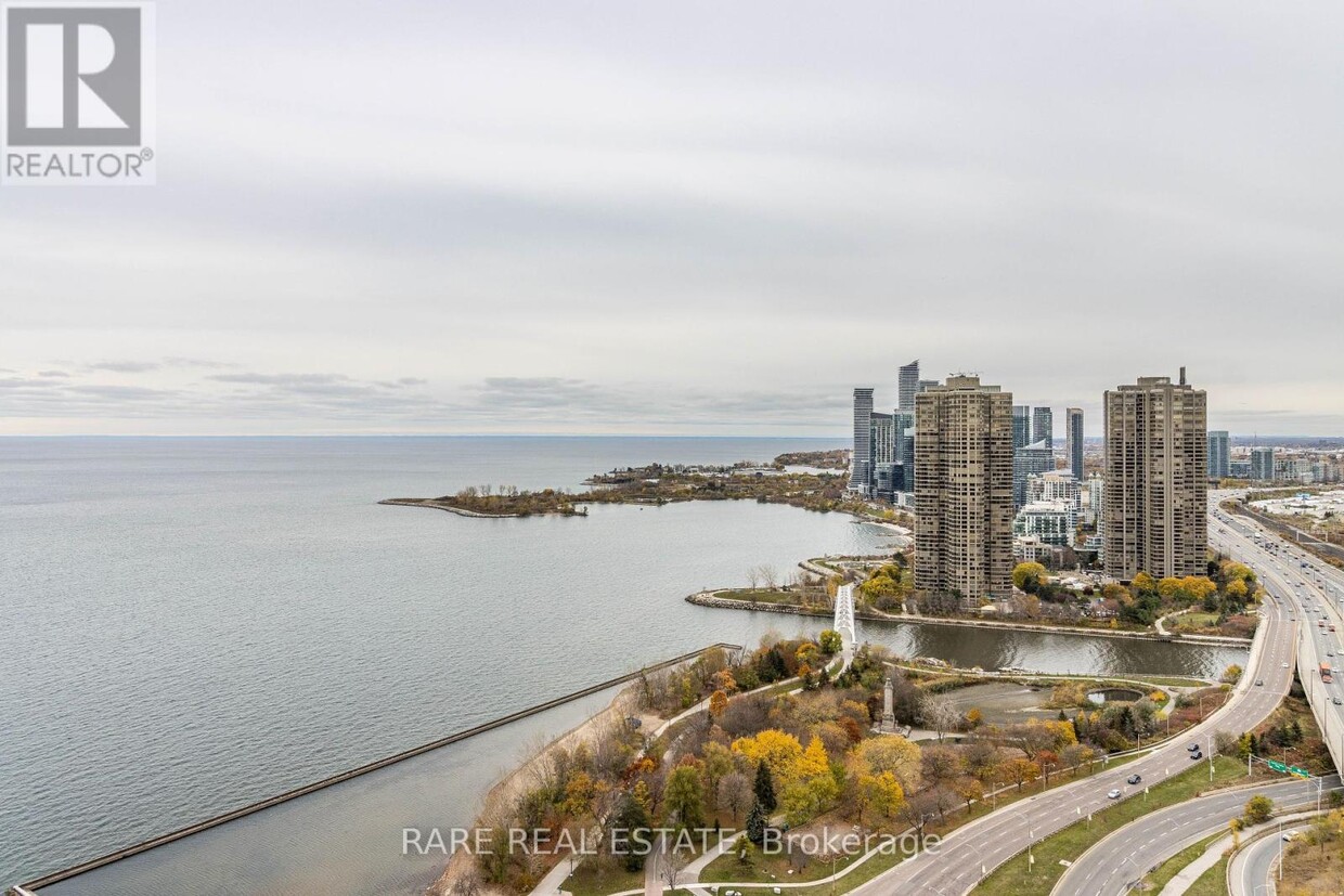 Primary Photo - 1928-1928 Lake Shore Blvd W