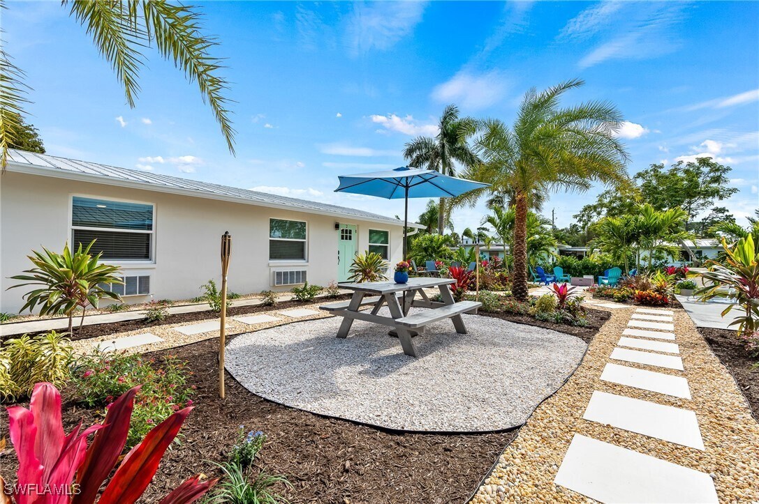 Foto principal - 1100 Highlands Dr
