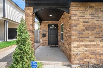 Building Photo - 5720 Fraser Ave