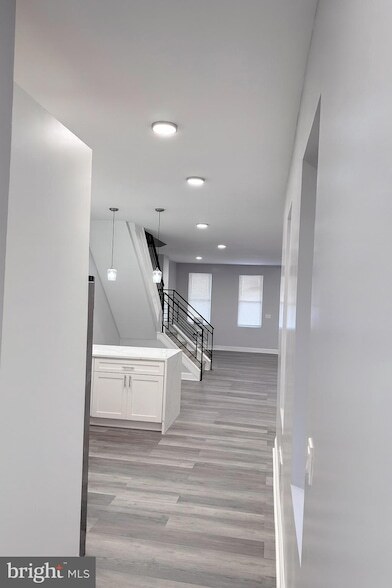 Foto del edificio - 3841 N Sydenham St