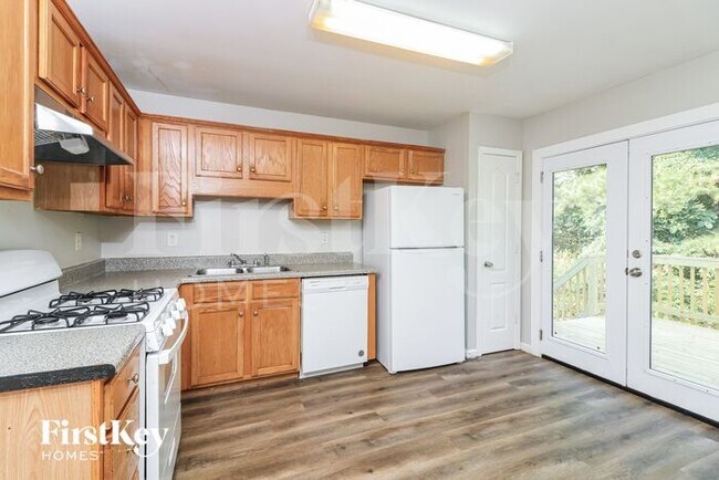 Building Photo - 6399 Harvester Cir