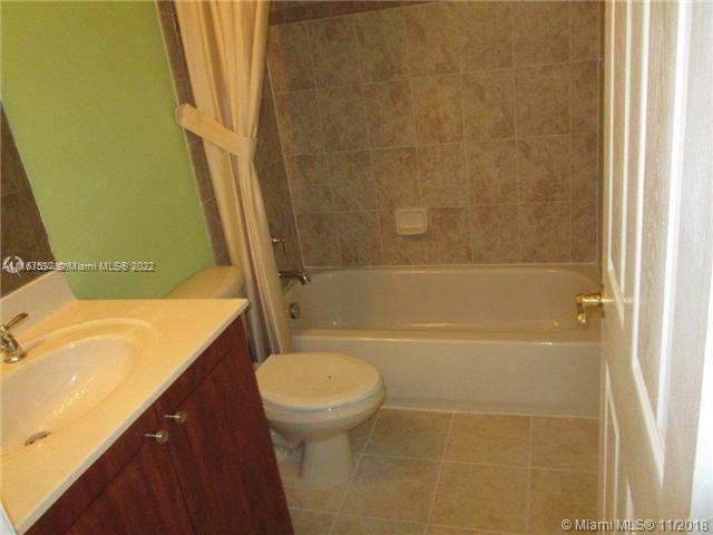 Foto del edificio - 3595 NW 13th St