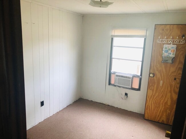 Building Photo - 3833 Spiker Ln