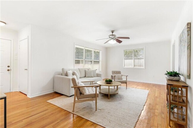 Foto del edificio - 513 W 13th Ave