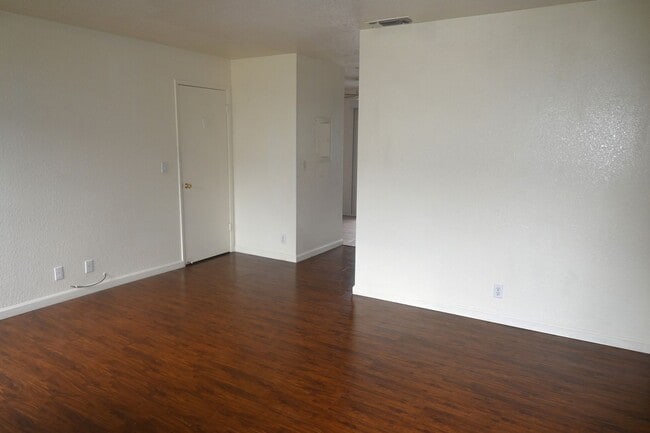 Photo - 8272 Center Pkwy House