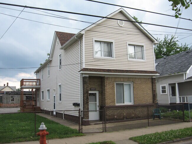 Foto del edificio - 1321 Buhrer Ave