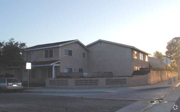 Building Photo - 511 S K St