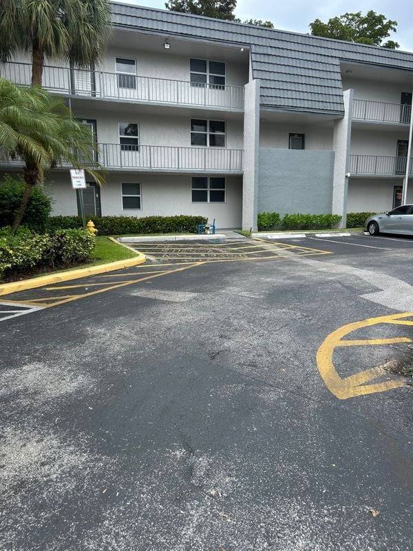 Building Photo - 6090 NW 64th Ave