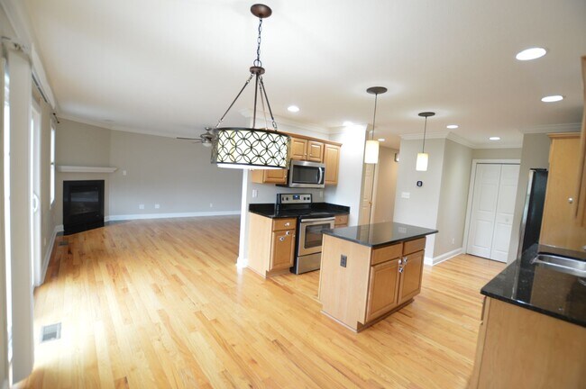 Foto del edificio - 232 Newberry Ln