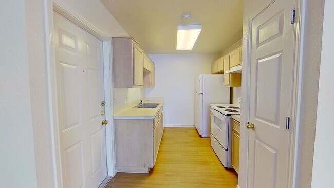 Building Photo - 13348 Water Oak Ln