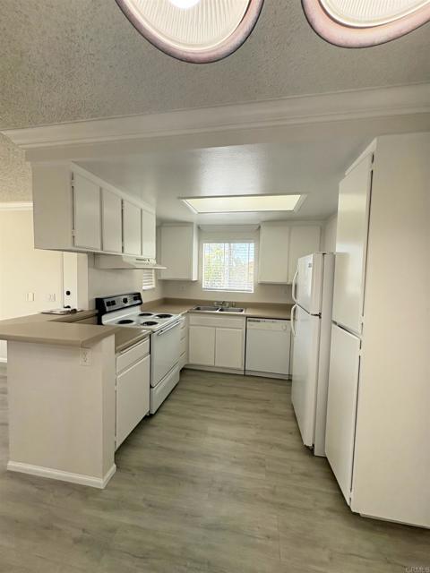 Foto del edificio - 201 Woodland Pkwy