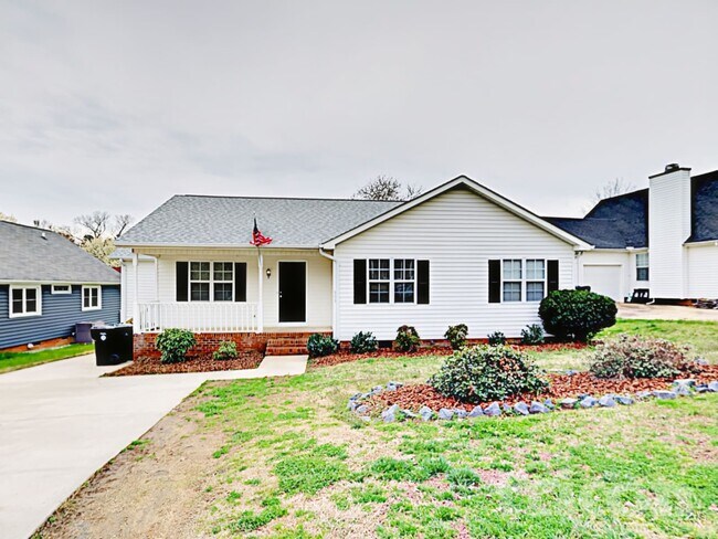 Building Photo - 353 Canter Ct NW