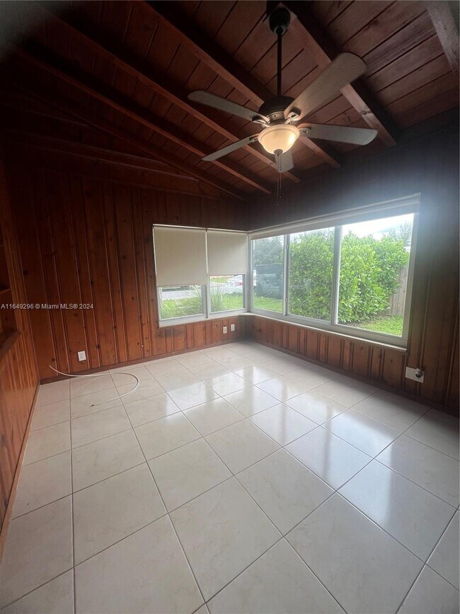 Foto del edificio - 206 SE 10th St