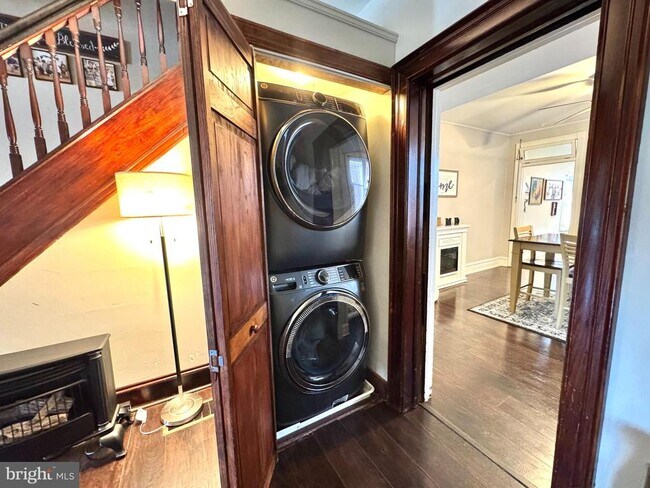 Foto del edificio - 425 Juniper St