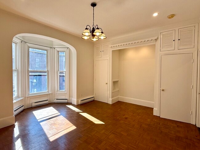 Building Photo - 104 Appleton St