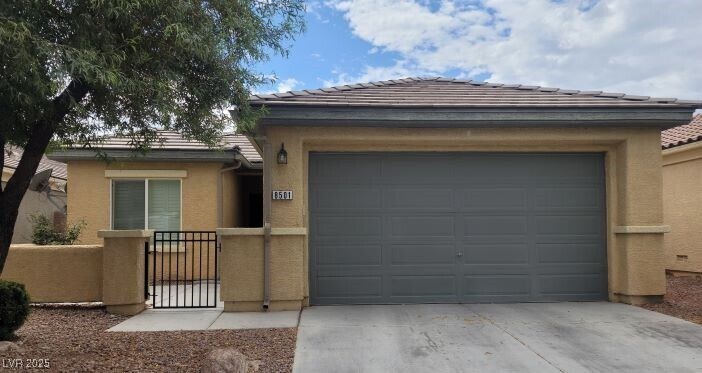 Foto principal - 8501 Sherwood Park Dr