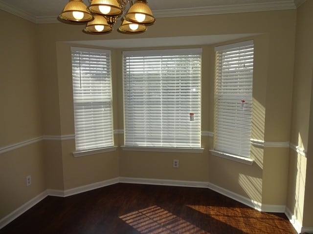 Building Photo - 210 Summer Hill Circle
