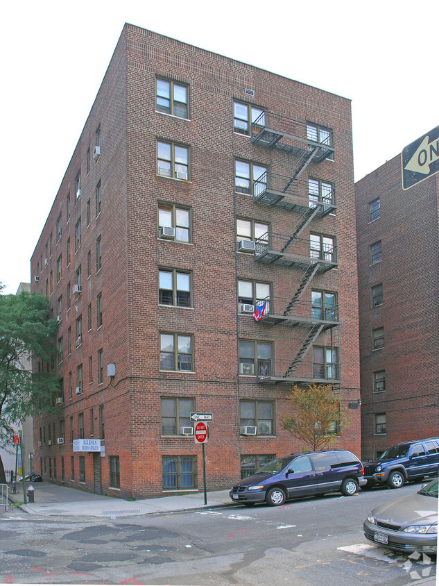 Primary Photo - 214 East 163 Street