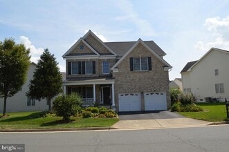 Building Photo - 43308 Barnstead Dr