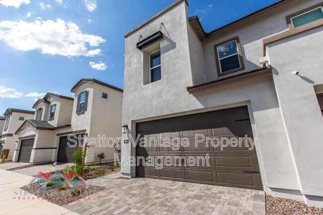 Foto del edificio - 5026 E Hartford Ave