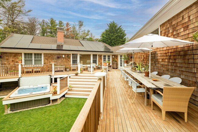 Foto del edificio - 565 Montauk Hwy
