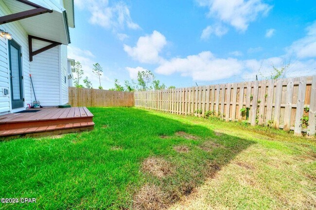 Foto del edificio - 430 Raven Ln