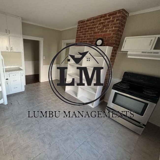 Building Photo - 421 Worsham St