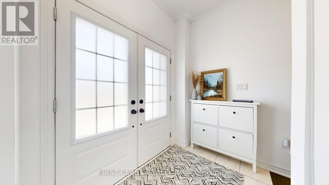 Building Photo - 5 Harvest Cres