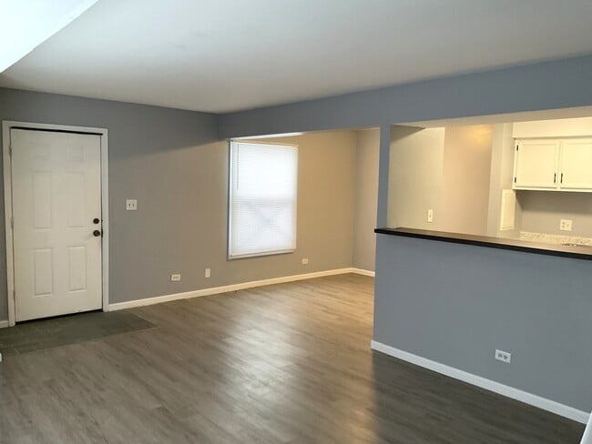 Foto del edificio - 1387 S Glen Cir