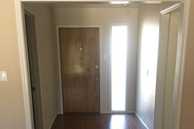 Building Photo - 5207 90th St