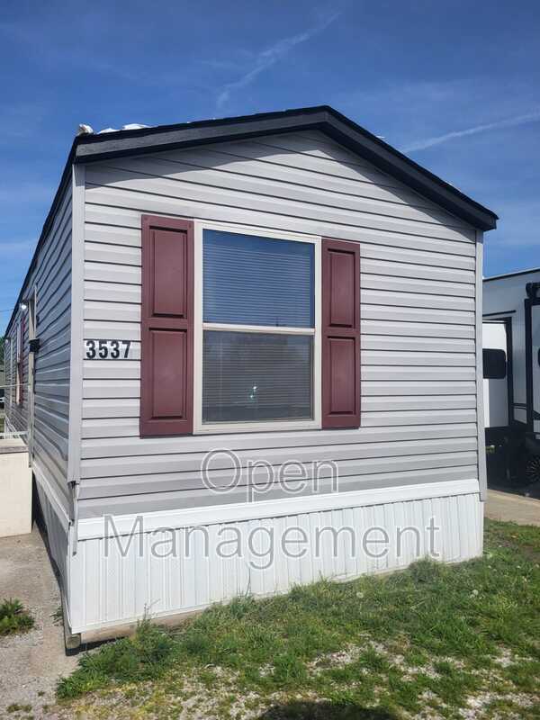 Foto del edificio - 3510 Bluegrass Park Dr
