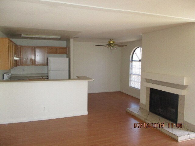 Foto del edificio - 2974 Juniper Hills Blvd