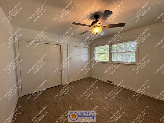 Building Photo - YOUR NEXT HOME!! Gorgeous and convenient!