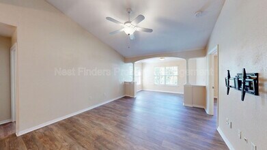 Building Photo - 7800 Point Meadows Dr