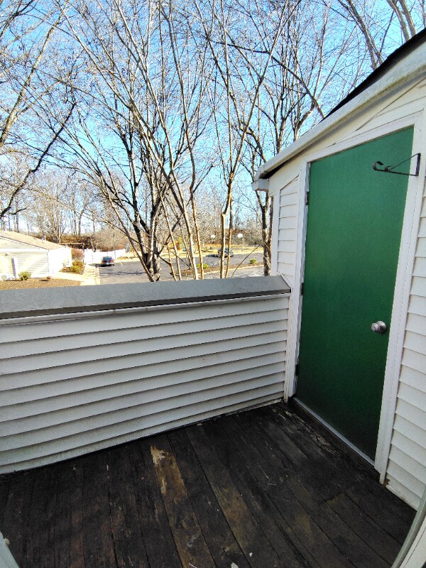 Foto del edificio - 600 Reusens Rd