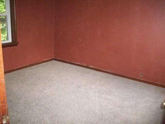 Building Photo - 704 8th St