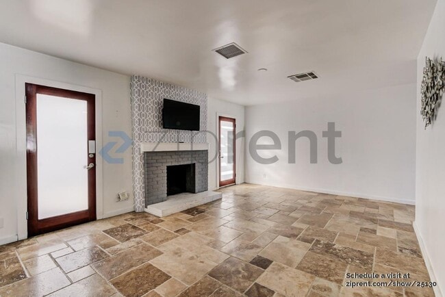 Building Photo - 4113 Cll San Antonio