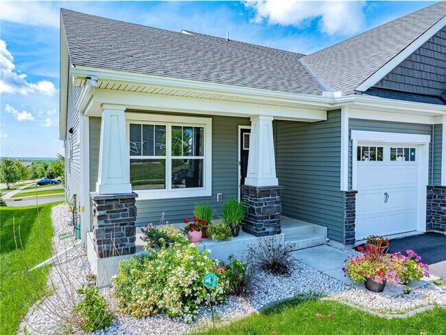 Building Photo - 1430 Nutmeg Cir