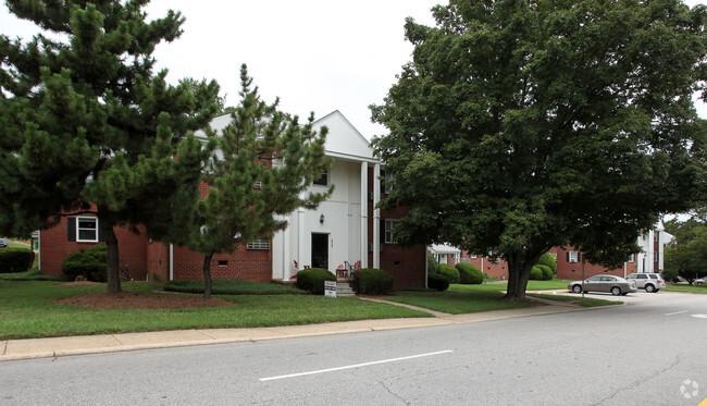 Foto del edificio - Cameron Village Apartments