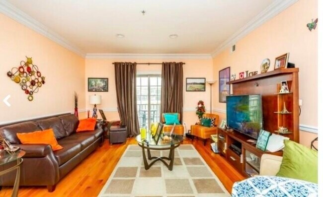 Foto del edificio - 15-19 Tichenor Ln