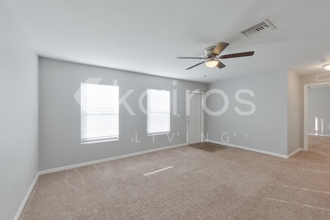 Foto del edificio - 54 Beth Ave S