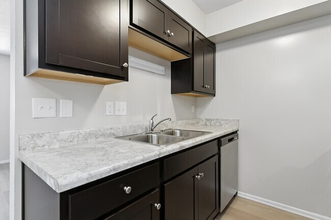 El arroyo - Boulder Creek Apartments