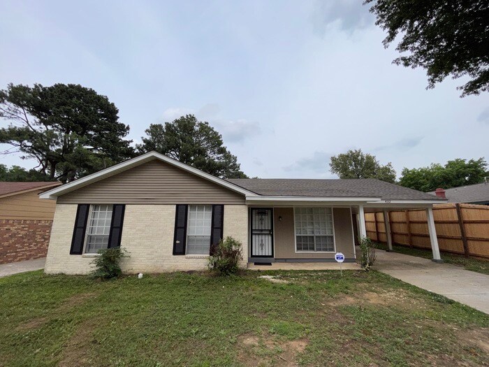Primary Photo - $500 OFF FIST MONTH'S RENT!