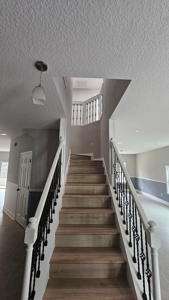 Foto del edificio - 13983 Summer Breeze Dr
