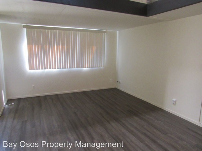 Building Photo - 481 Hillview St