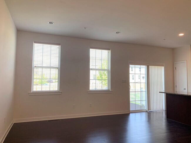 Foto del edificio - 105 Caldwell Ct