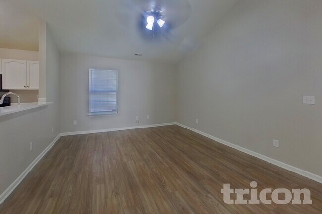 Foto del edificio - 1347 Braveheart Ln