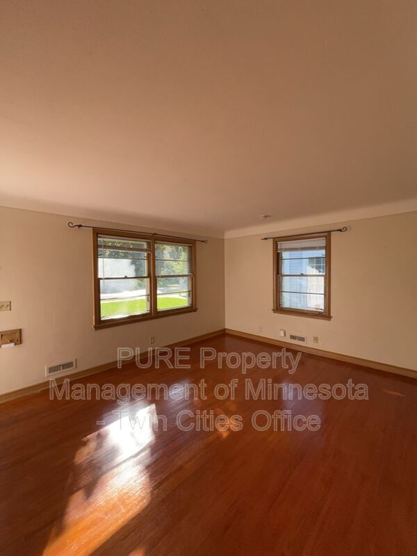 Building Photo - 5812 Emerson Ave S