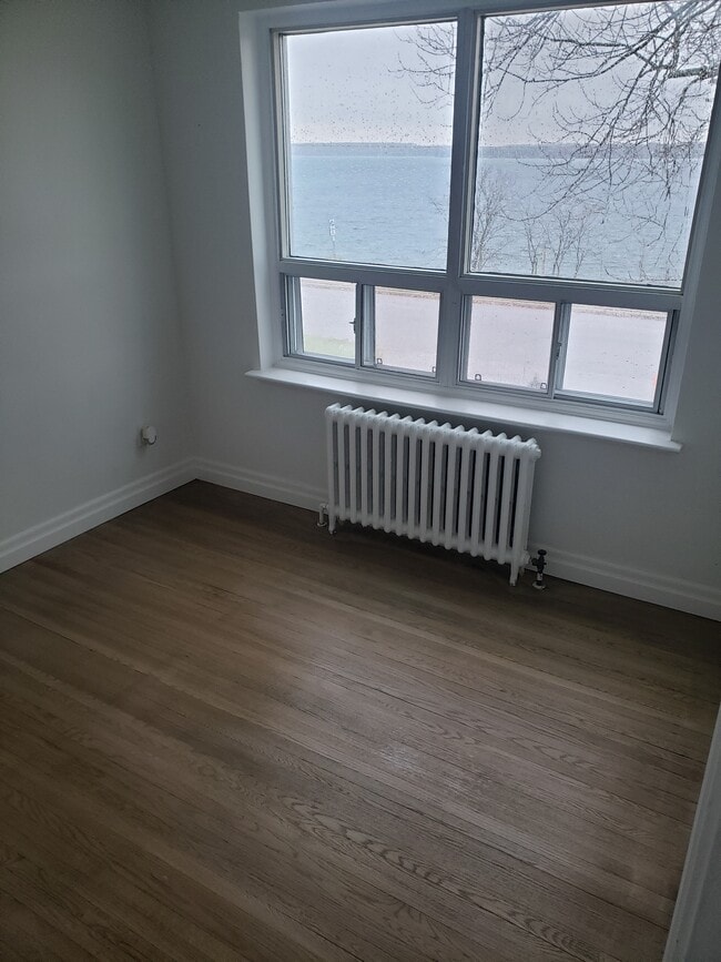 Photo du bâtiment - 108 Kempenfelt Dr